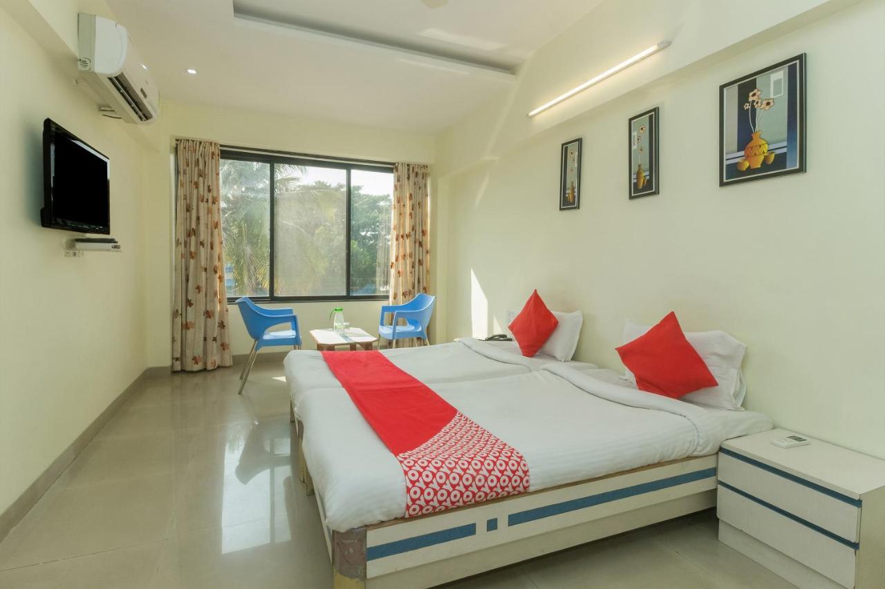 Flagship 4387 Hotel Theem Plaaza Nashik Exterior photo