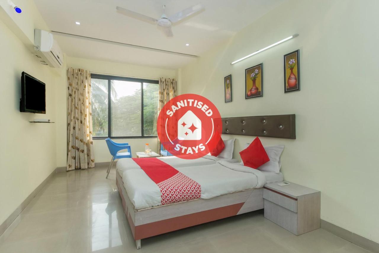 Flagship 4387 Hotel Theem Plaaza Nashik Exterior photo